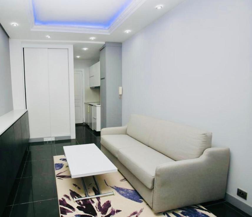 Appartement Coquet En Plein Coeur De Montmartre Париж Екстериор снимка
