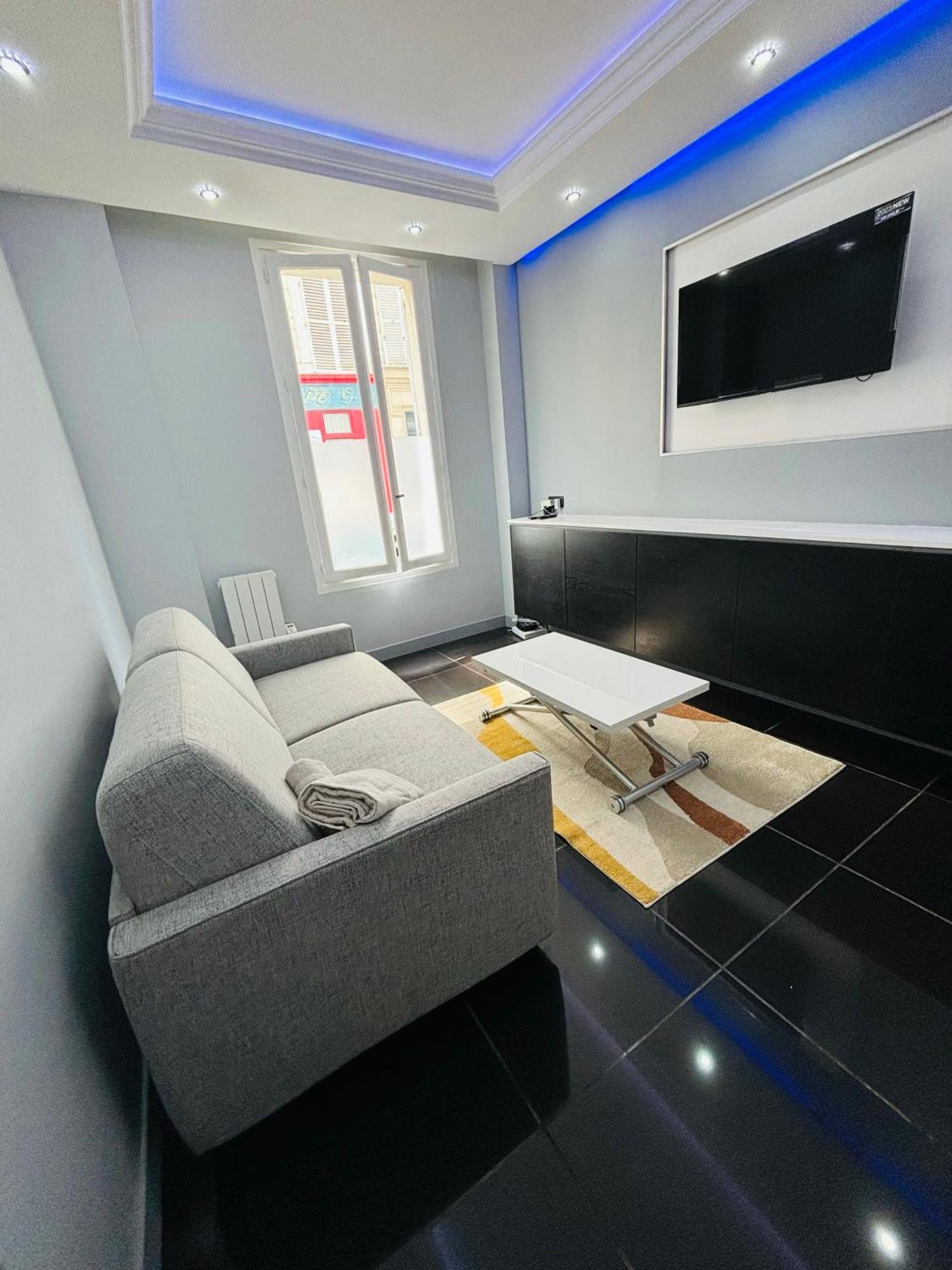 Appartement Coquet En Plein Coeur De Montmartre Париж Екстериор снимка